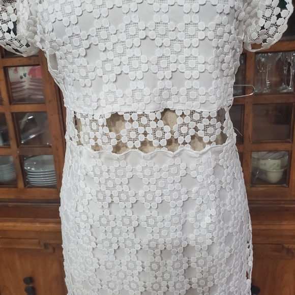 White Floral Lace Two-Piece Midi Dress - Picture 7 of 12